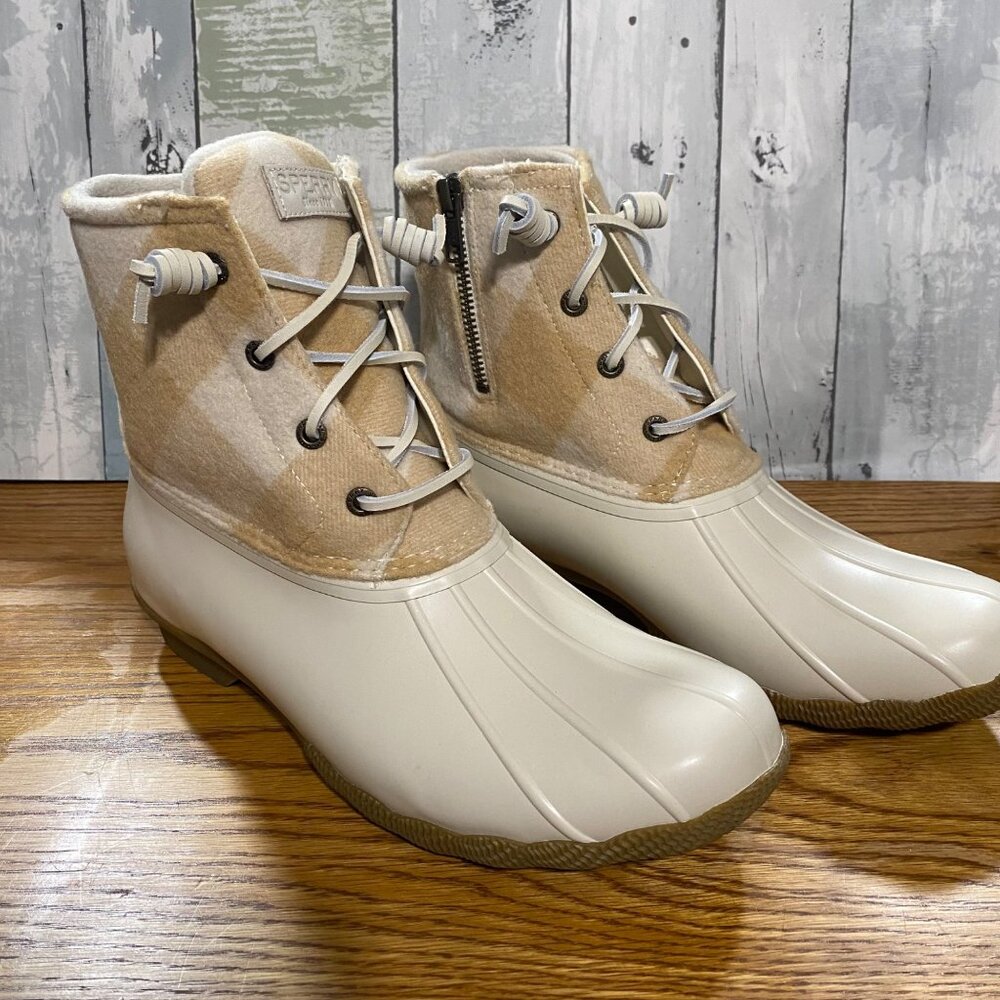Sperry Womens Saltwater Check Ivory Boots Size 10 M NWT